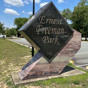 Photo of the Town of Stedman's Ernest Freeman Park marble sign.